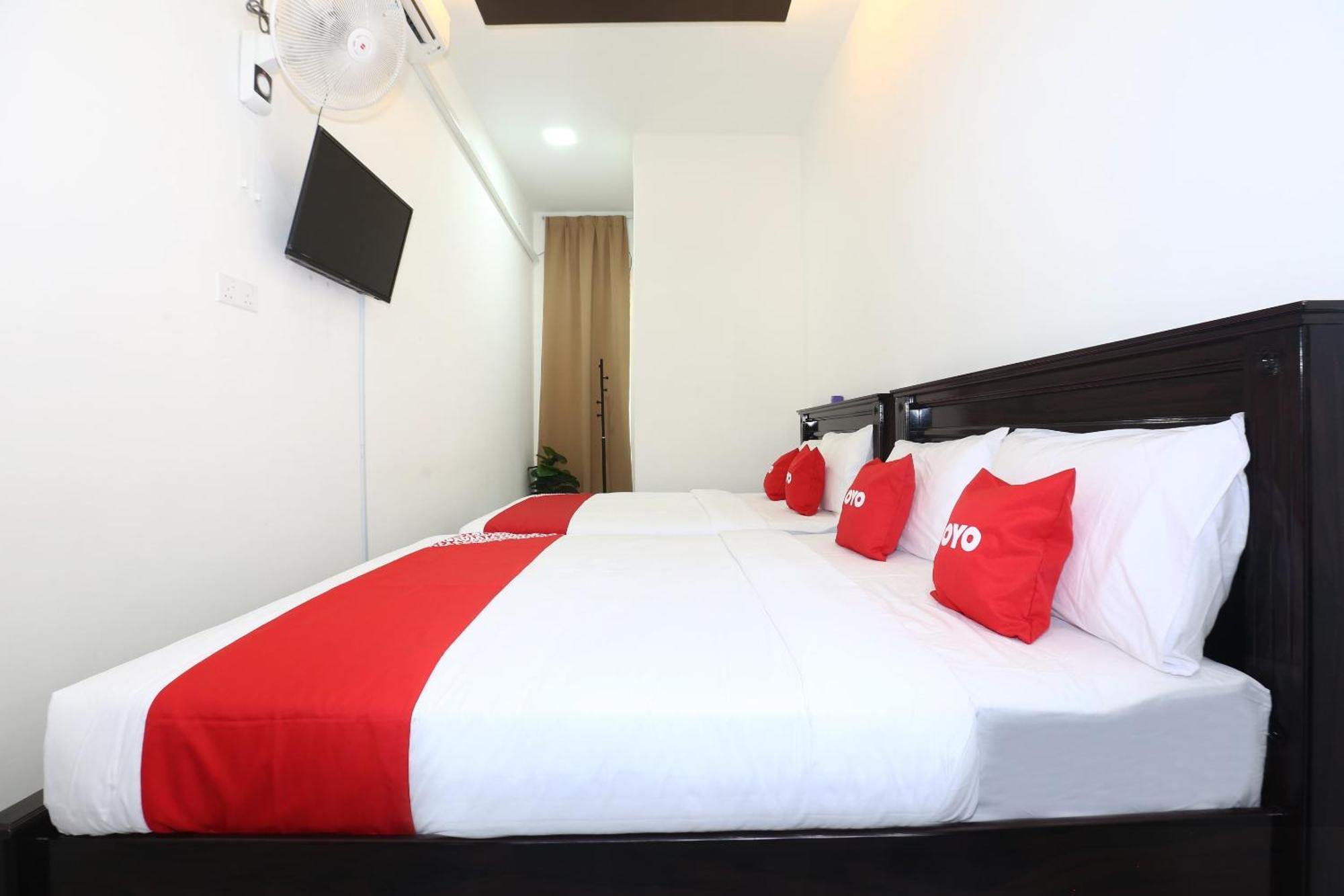 Super Oyo 89678 Ady Hotel كُوالا تيرينغانو المظهر الخارجي الصورة