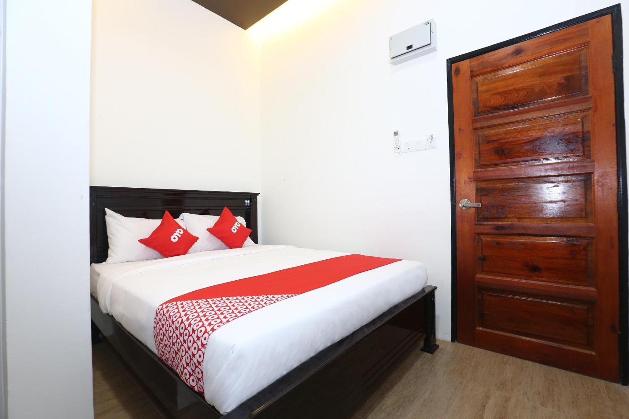 Super Oyo 89678 Ady Hotel كُوالا تيرينغانو المظهر الخارجي الصورة